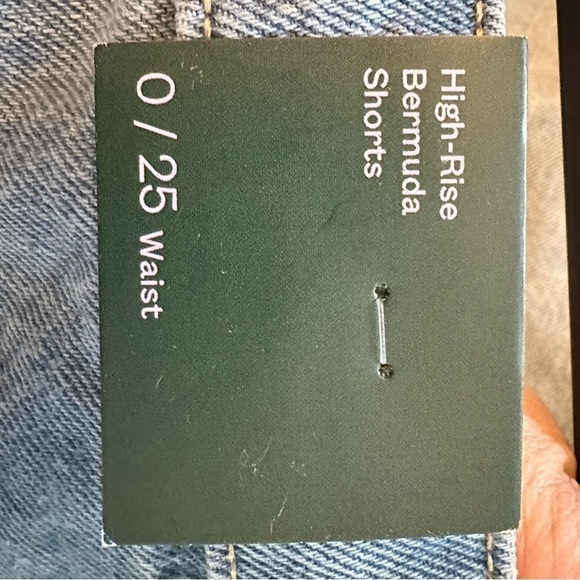 Wild Fable Women's High-Rise Wide Leg Bermuda Jean Shorts -0 NWT - Picture 4 of 4